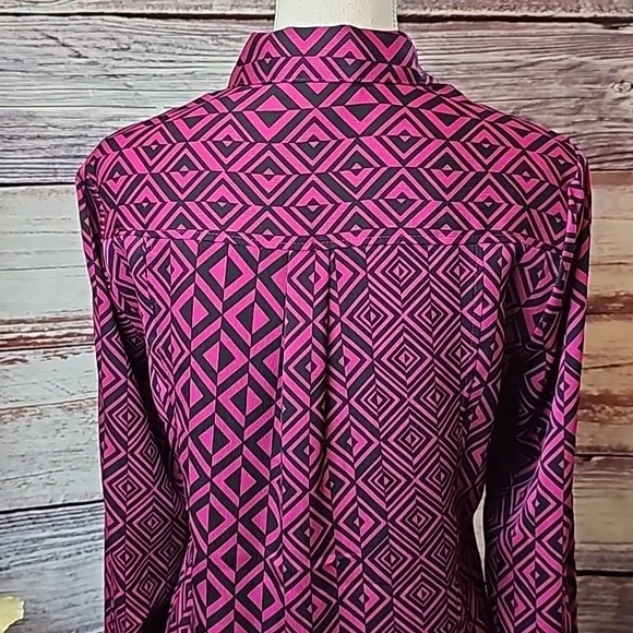 NEW DANA BUCHMAN CRANBERRY & BLACK LONG ROLL TAB SLEEVE BUTTON UP BLOUSE - Picture 6 of 16